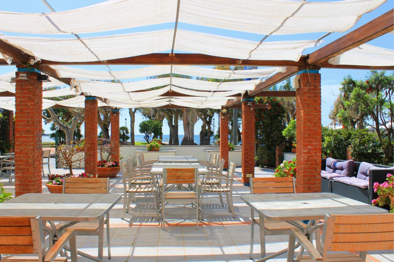 Hotel Pisacane ซาปรี ภายนอก รูปภาพ