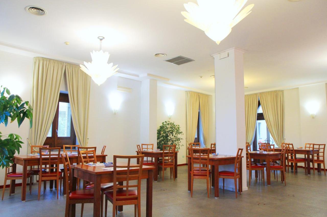 Hotel Pisacane ซาปรี ภายนอก รูปภาพ