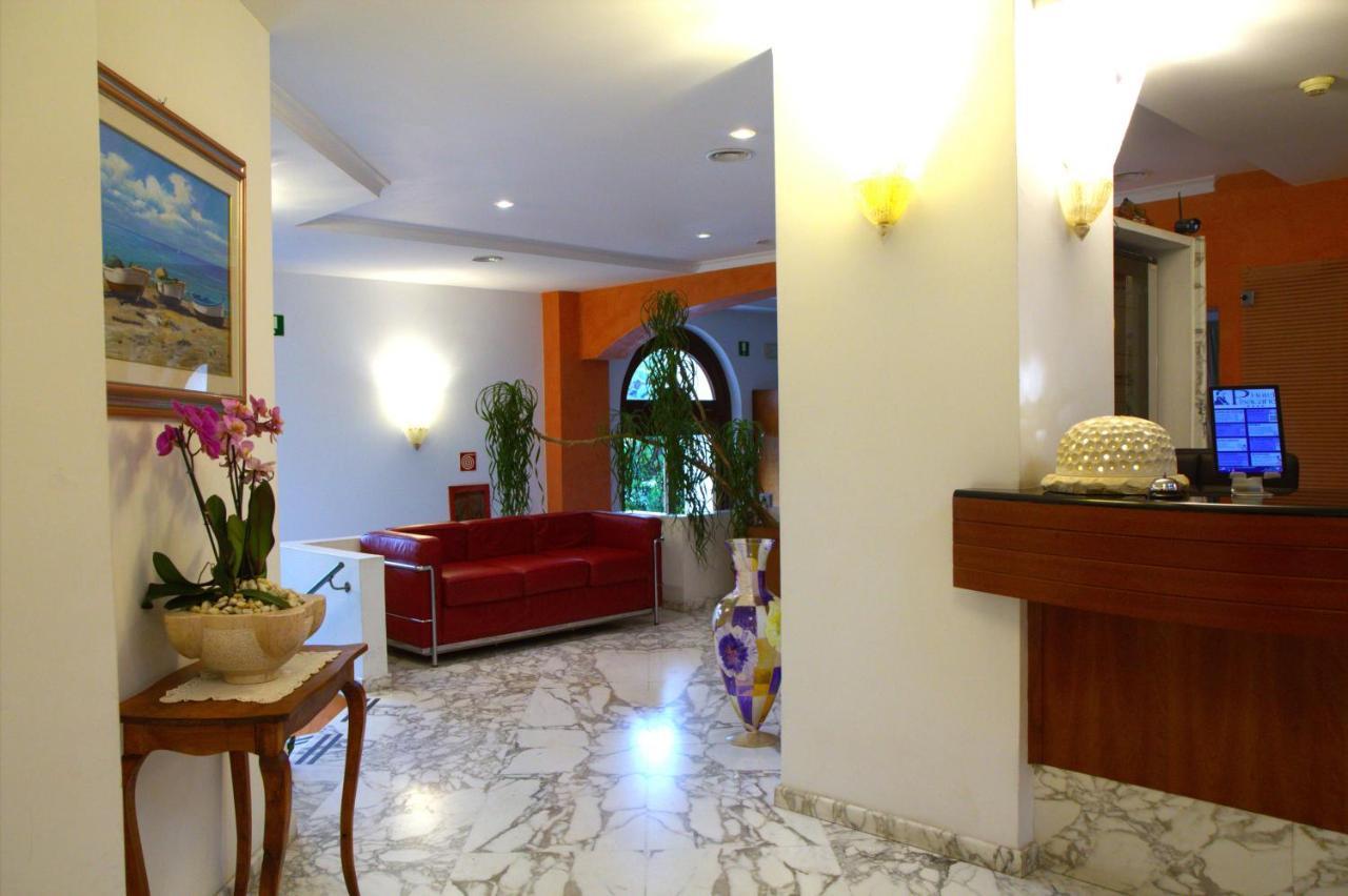 Hotel Pisacane ซาปรี ภายนอก รูปภาพ