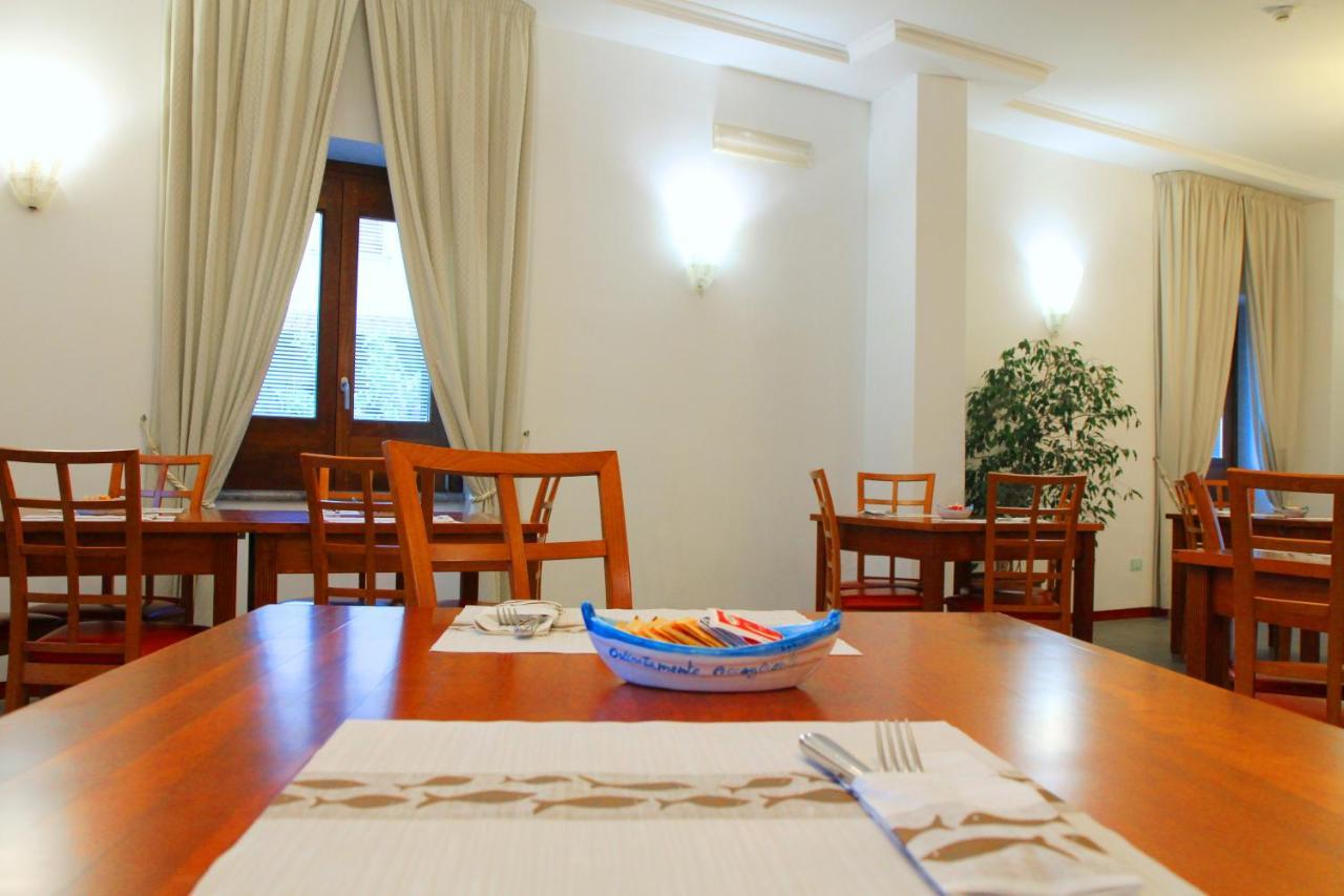 Hotel Pisacane ซาปรี ภายนอก รูปภาพ