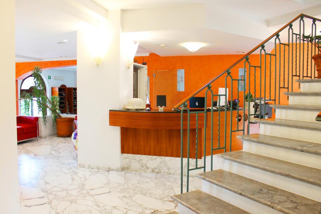 Hotel Pisacane ซาปรี ภายนอก รูปภาพ