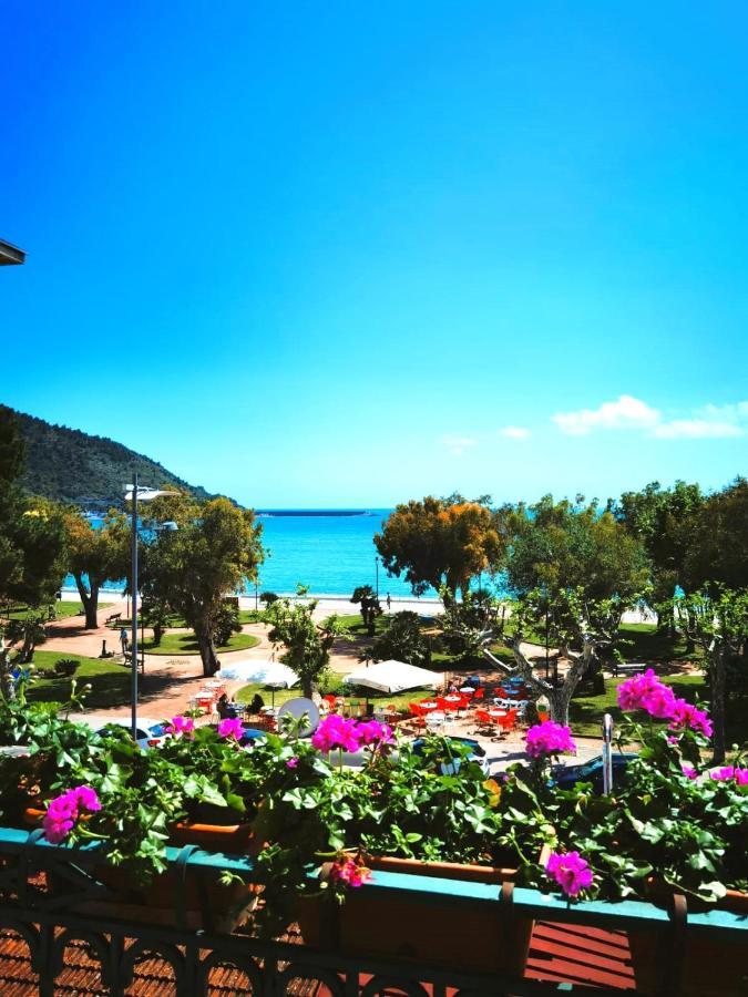Hotel Pisacane ซาปรี ภายนอก รูปภาพ