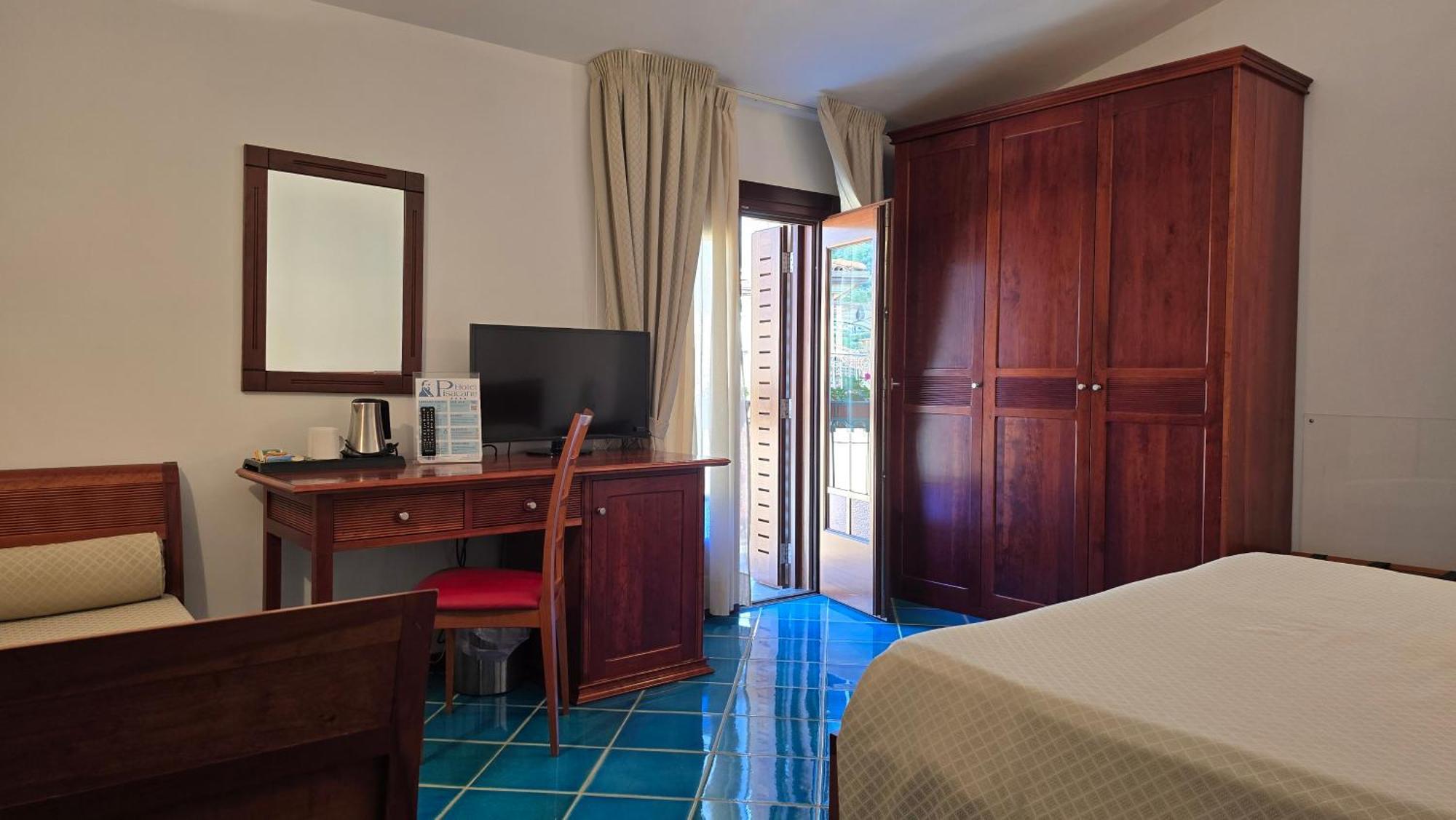 Hotel Pisacane ซาปรี ภายนอก รูปภาพ